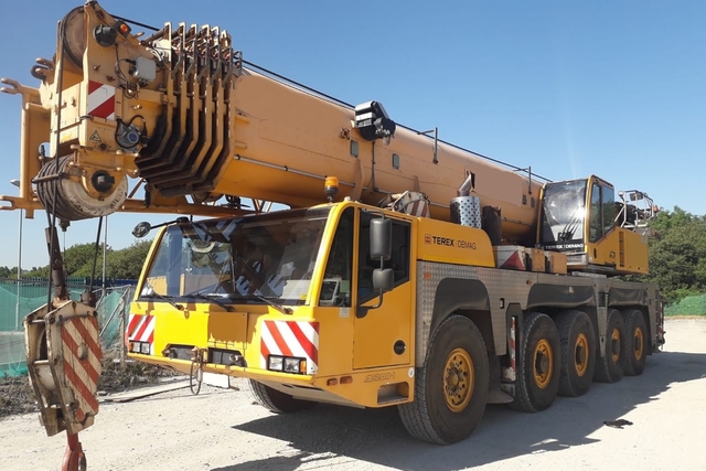 Demag AC200-1 — 200 tonų automobilinis kranas nuomai